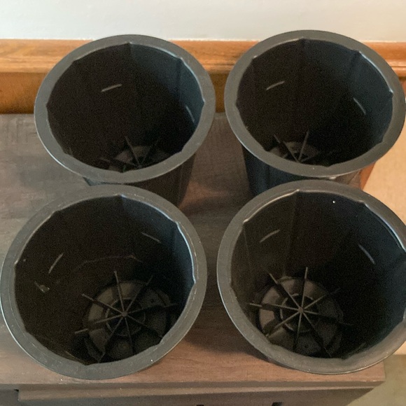 Black Bed Riser Set - Picture 2 of 3